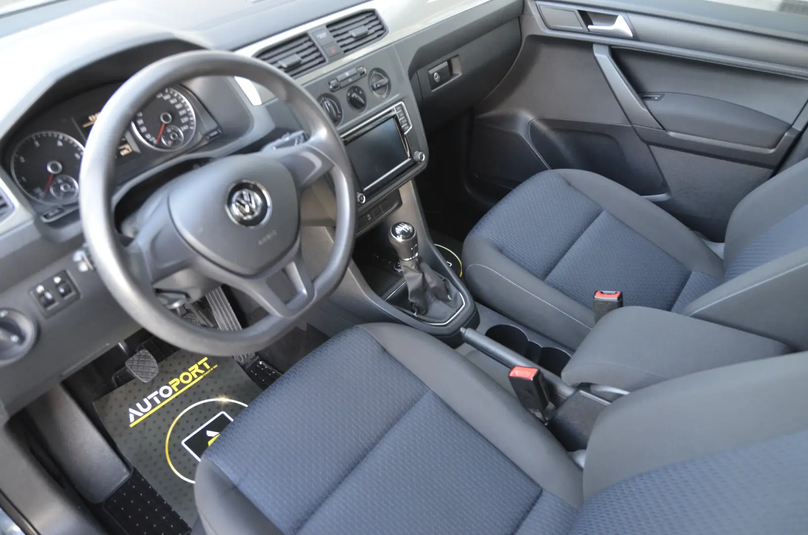 VOLKSWAGEN Caddy 2.0 TDI Combi