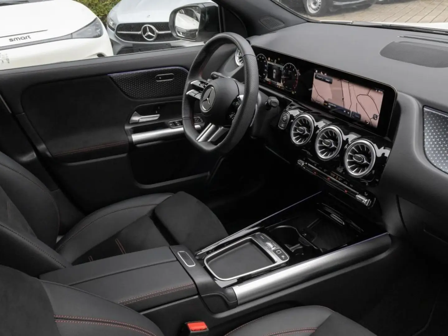 GLA 180 AMG-Sport Pano Night 360 MBeam Totw