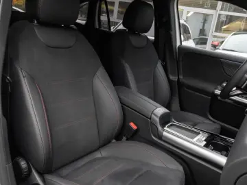 GLA 180 AMG-Sport Pano Night 360 MBeam Totw