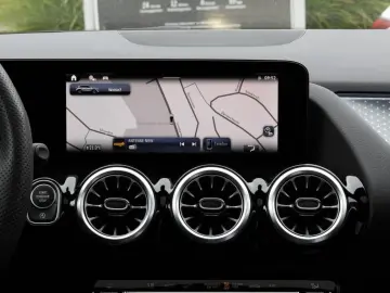 GLA 180 AMG-Sport Pano Night 360 MBeam Totw