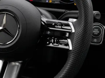 GLA 180 AMG-Sport Pano Night 360 MBeam Totw