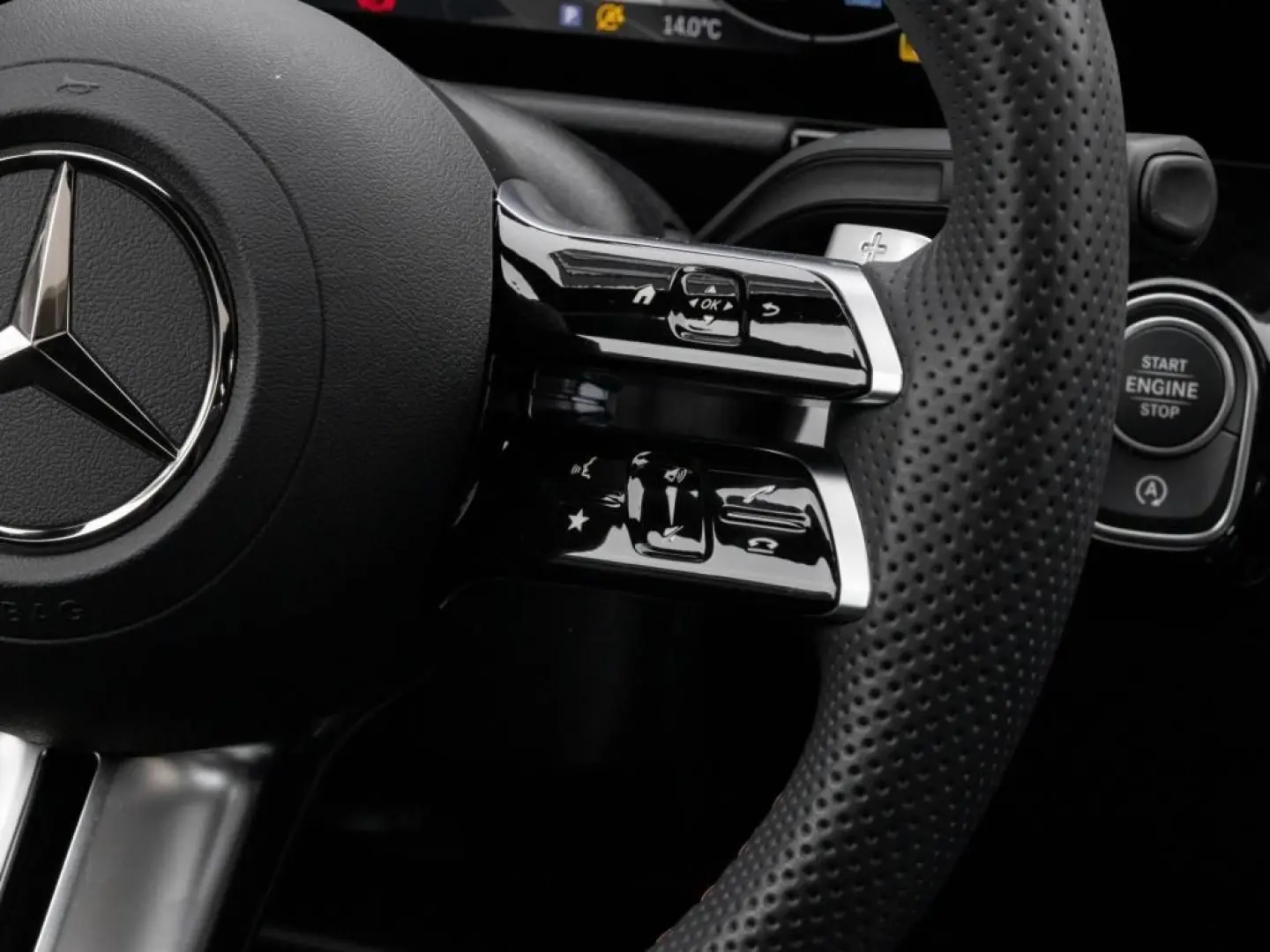 GLA 180 AMG-Sport Pano Night 360 MBeam Totw