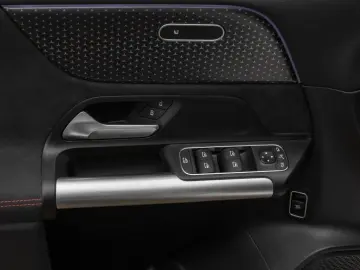 GLA 180 AMG-Sport Pano Night 360 MBeam Totw