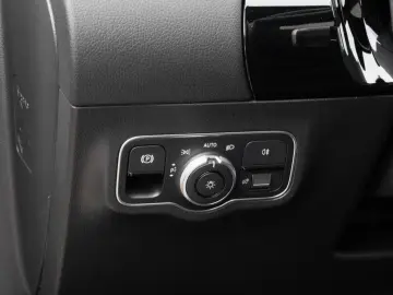 GLA 180 AMG-Sport Pano Night 360 MBeam Totw