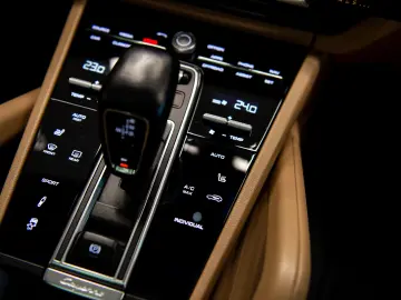 Porsche Cayenne 3.0 V6