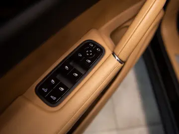 Porsche Cayenne 3.0 V6