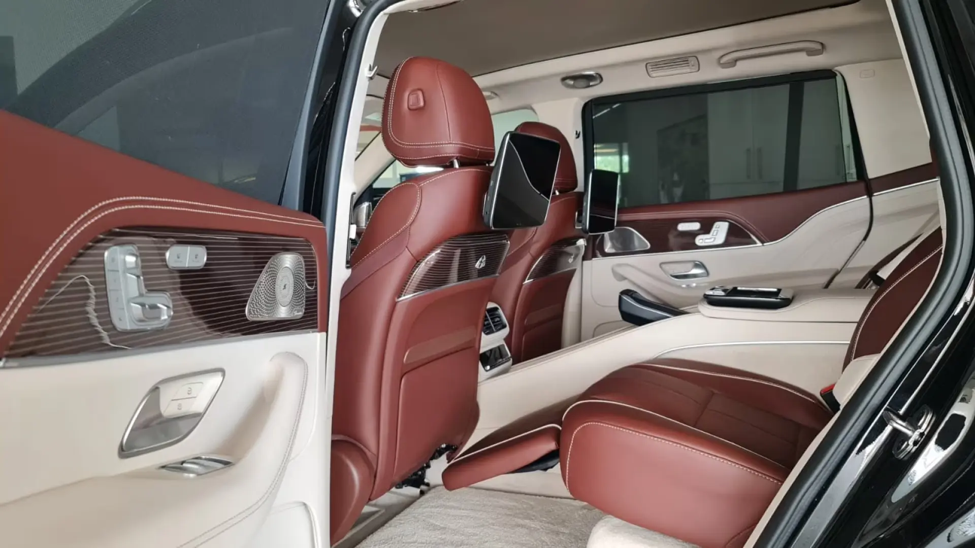 Mercedes-Benz GLS 600 MAYBACH FULL