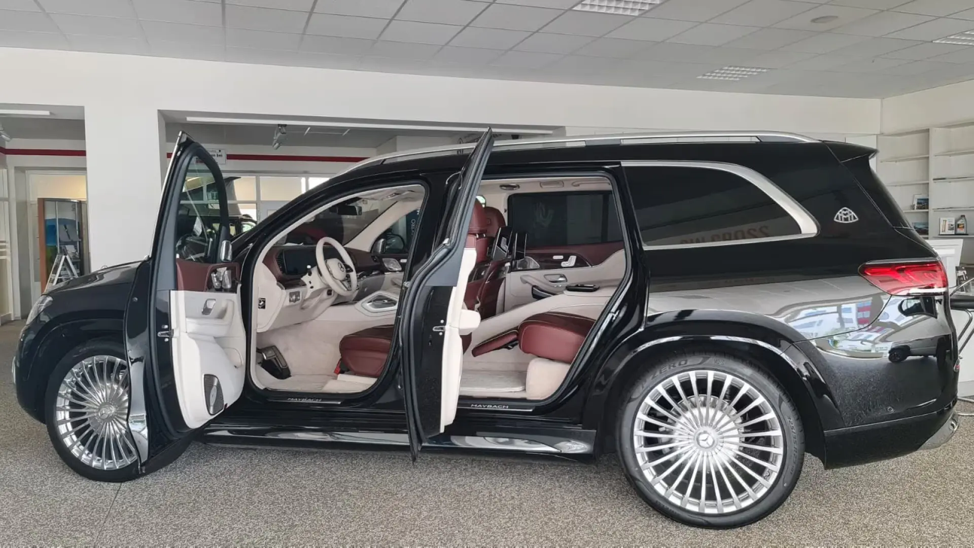 Mercedes-Benz GLS 600 MAYBACH FULL