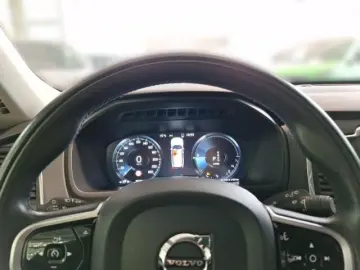 XC90 T8 AWD Inscription Expression HeadUp Pilot