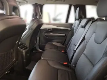 XC90 T8 AWD Inscription Expression HeadUp Pilot