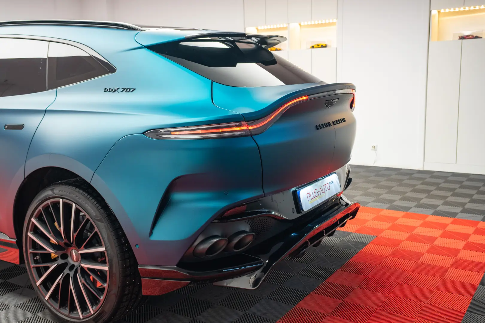 2023 ASTON MARTIN DBX 707