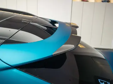 2023 ASTON MARTIN DBX 707