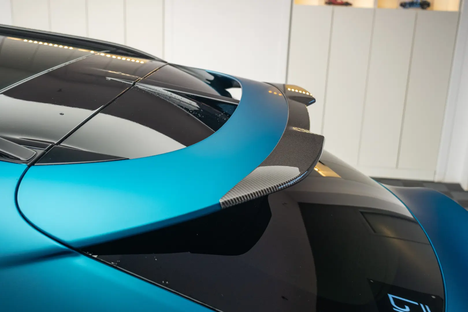 2023 ASTON MARTIN DBX 707