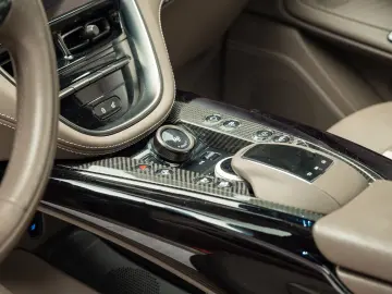 2023 ASTON MARTIN DBX 707