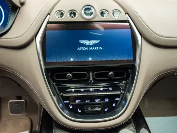 2023 ASTON MARTIN DBX 707