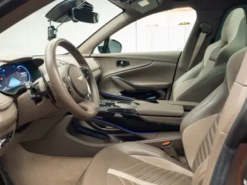 2023 ASTON MARTIN DBX 707