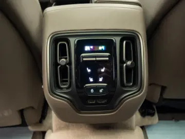 2023 ASTON MARTIN DBX 707