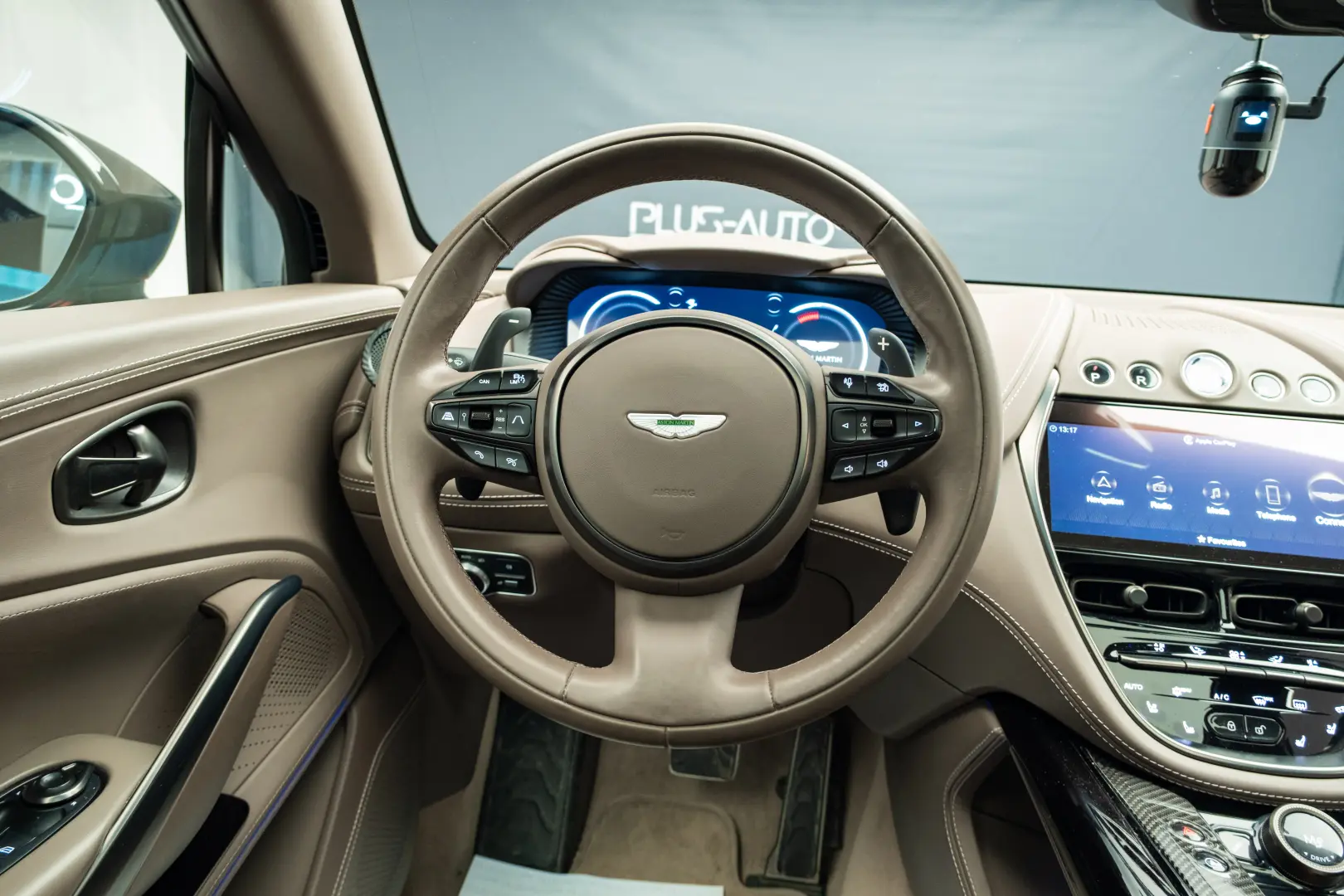 2023 ASTON MARTIN DBX 707