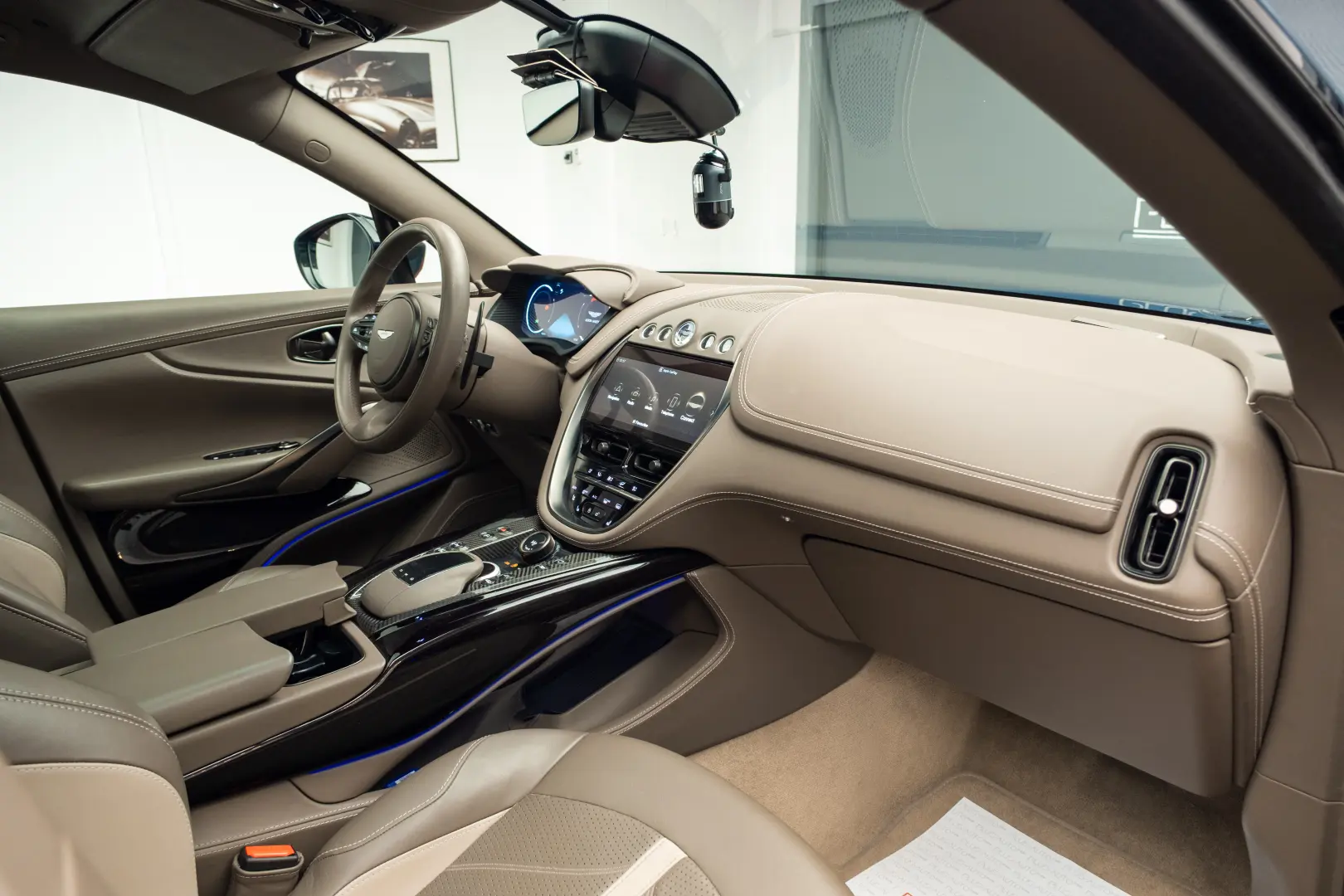 2023 ASTON MARTIN DBX 707