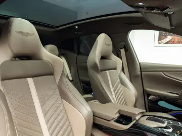 2023 ASTON MARTIN DBX 707