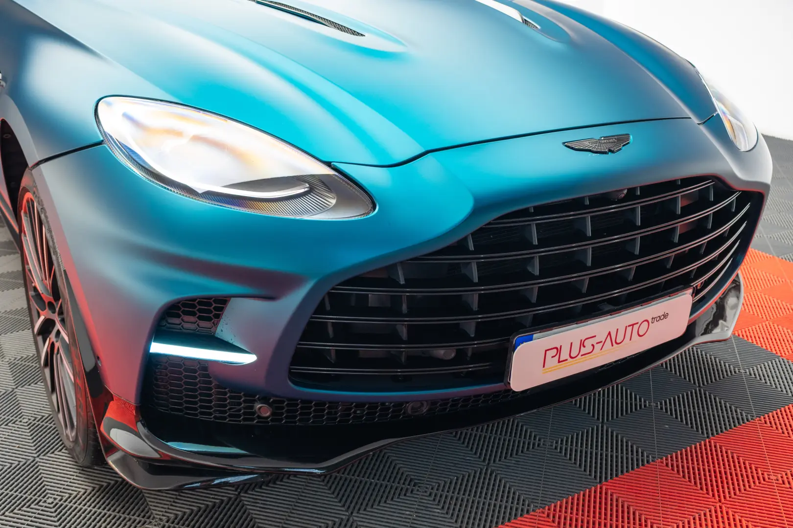 2023 ASTON MARTIN DBX 707