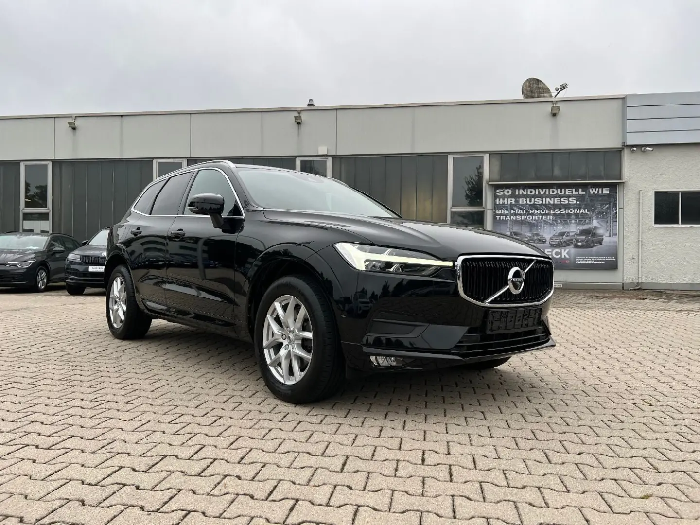 XC60 B4 Momentum Pro  LED Navi Sitzh. Kamera