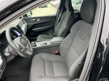 XC60 B4 Momentum Pro  LED Navi Sitzh. Kamera