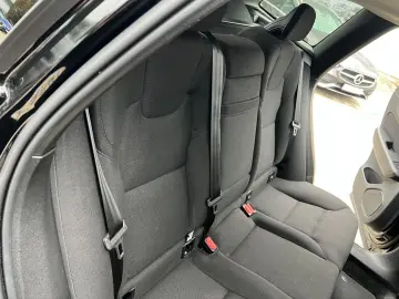 XC60 B4 Momentum Pro  LED Navi Sitzh. Kamera