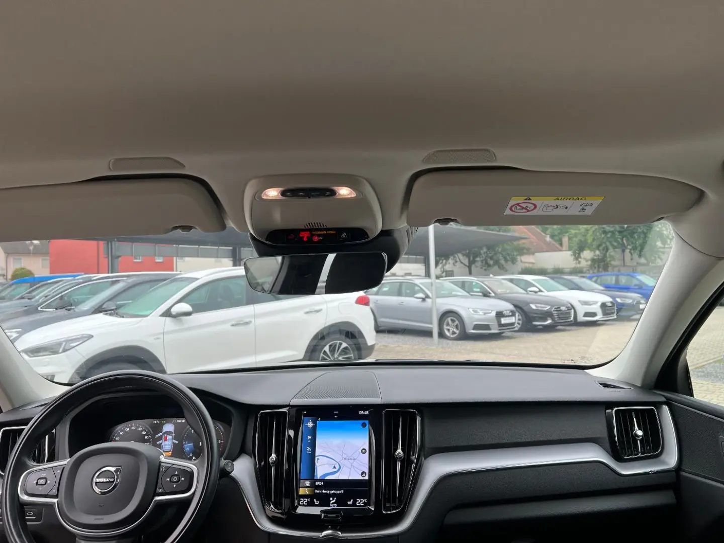 XC60 B4 Momentum Pro  LED Navi Sitzh. Kamera