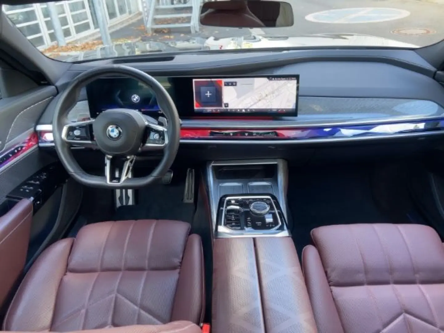 740 d xDrive M-Sport 22'' Pano-Sky Iconic St.Hzg