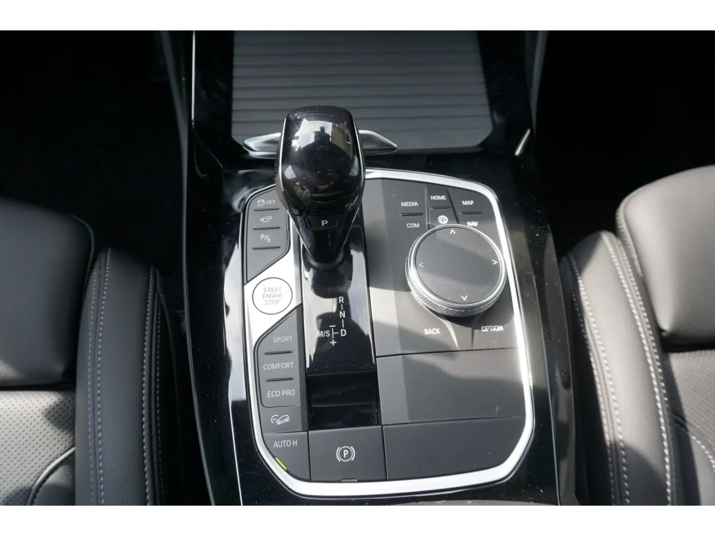 X4 M40 d M SPORT HUD AHK 360 KAMERA ACC HARMAN K