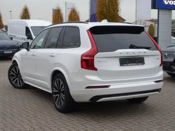 XC90 Ultra Dark T8 AWD Plug-in Hybrid PANO FourC