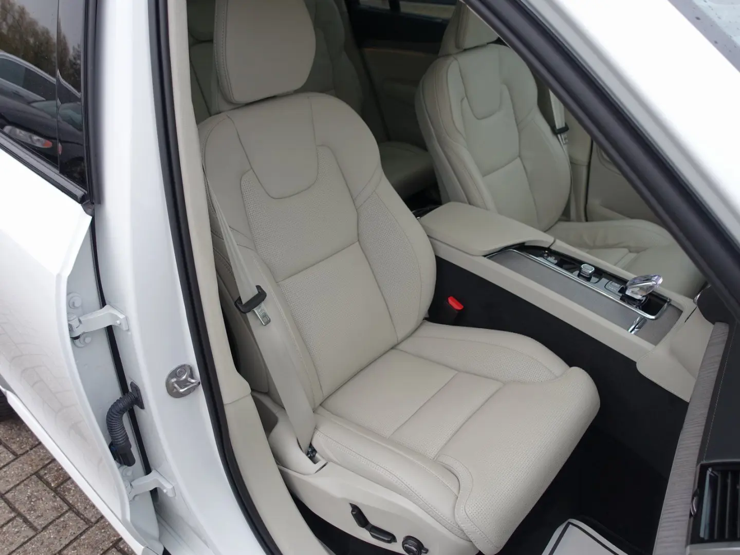 XC90 Ultra Dark T8 AWD Plug-in Hybrid PANO FourC