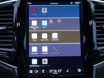 XC90 Ultra Dark T8 AWD Plug-in Hybrid PANO FourC