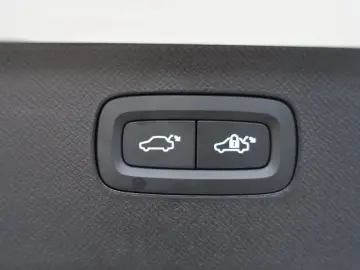 XC90 Ultra Dark T8 AWD Plug-in Hybrid PANO FourC