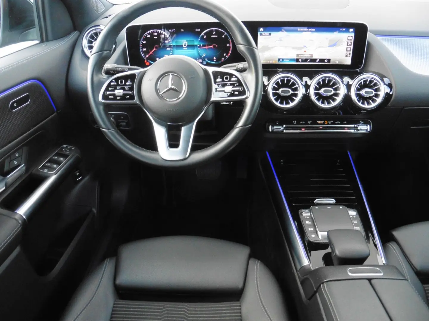 GLA 200 d DCT WIDE LED Navi Kamera 18  1-Hand