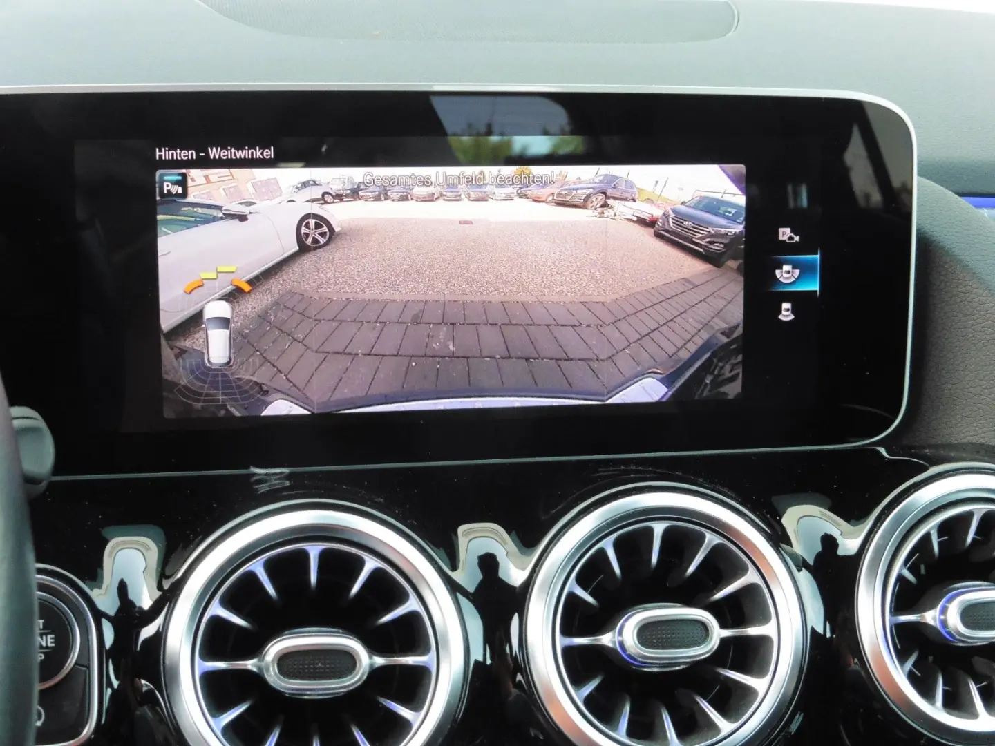 GLA 200 d DCT WIDE LED Navi Kamera 18  1-Hand