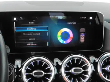 GLA 200 d DCT WIDE LED Navi Kamera 18  1-Hand