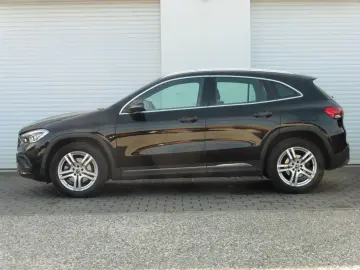 GLA 200 d DCT WIDE LED Navi Kamera 18  1-Hand