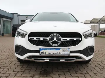 GLA 200 LED MBUX-Widescreen Spurhalte Pano AHK