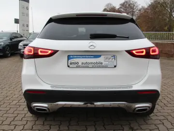 GLA 200 LED MBUX-Widescreen Spurhalte Pano AHK