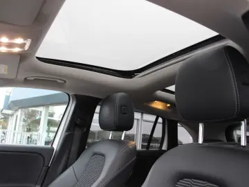 GLA 200 LED MBUX-Widescreen Spurhalte Pano AHK