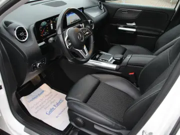 GLA 200 LED MBUX-Widescreen Spurhalte Pano AHK