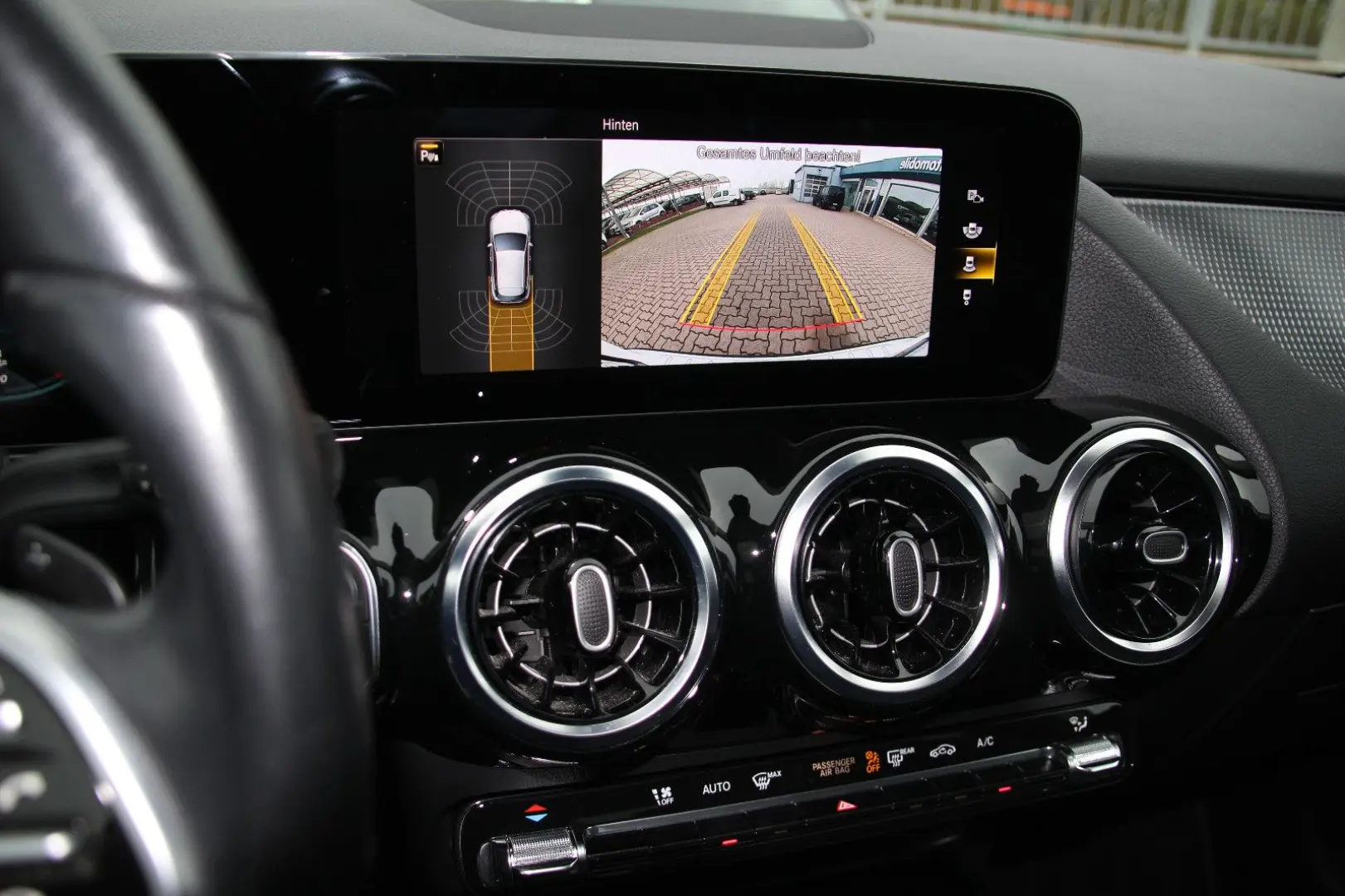 GLA 200 LED MBUX-Widescreen Spurhalte Pano AHK