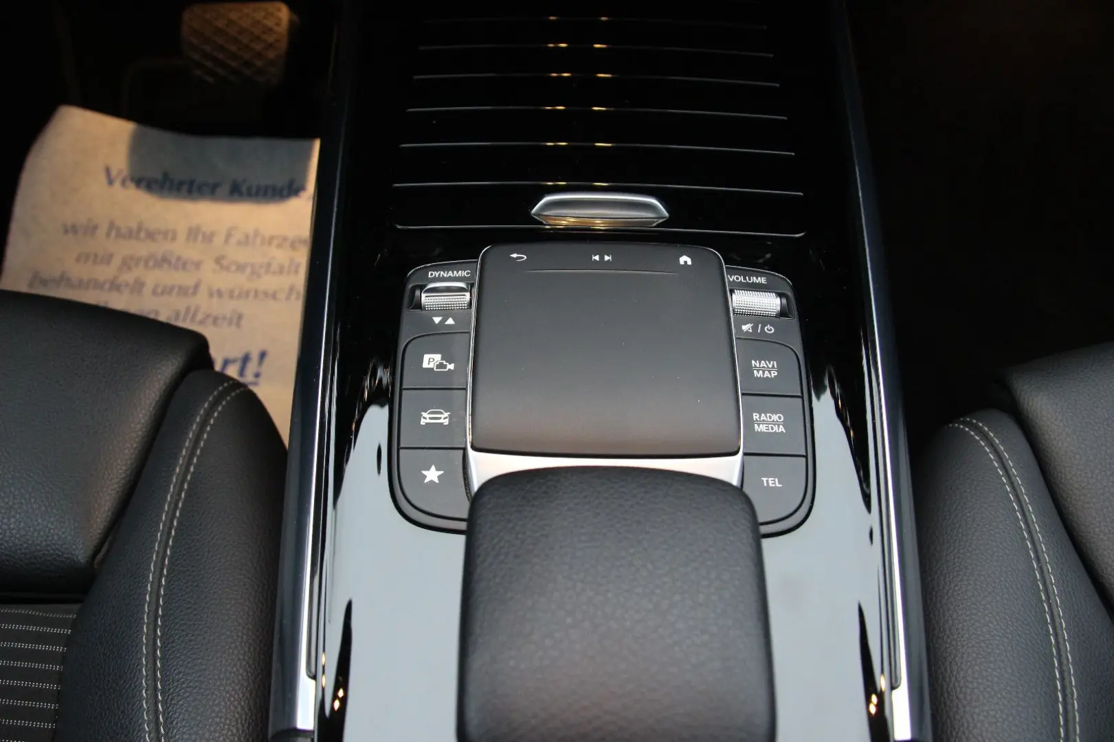 GLA 200 LED MBUX-Widescreen Spurhalte Pano AHK