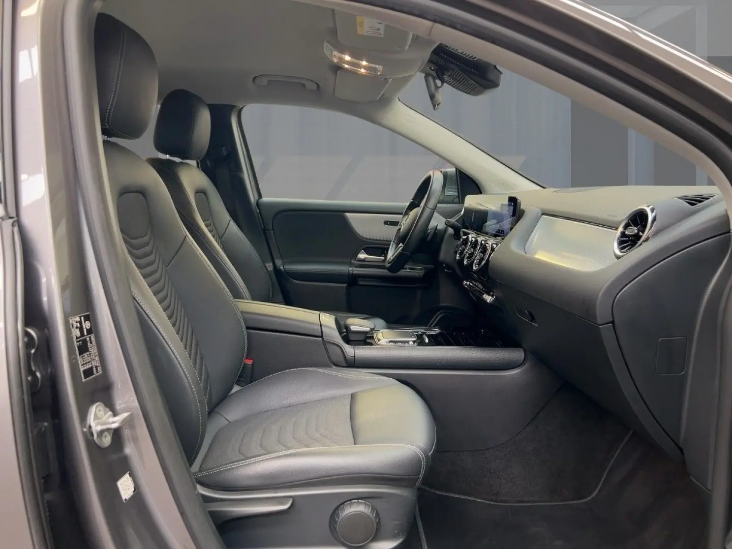 GLA 180 d STYLE AUTOMATIK LED NAVI KAMERA