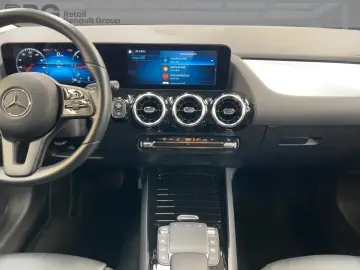 GLA 180 d STYLE AUTOMATIK LED NAVI KAMERA