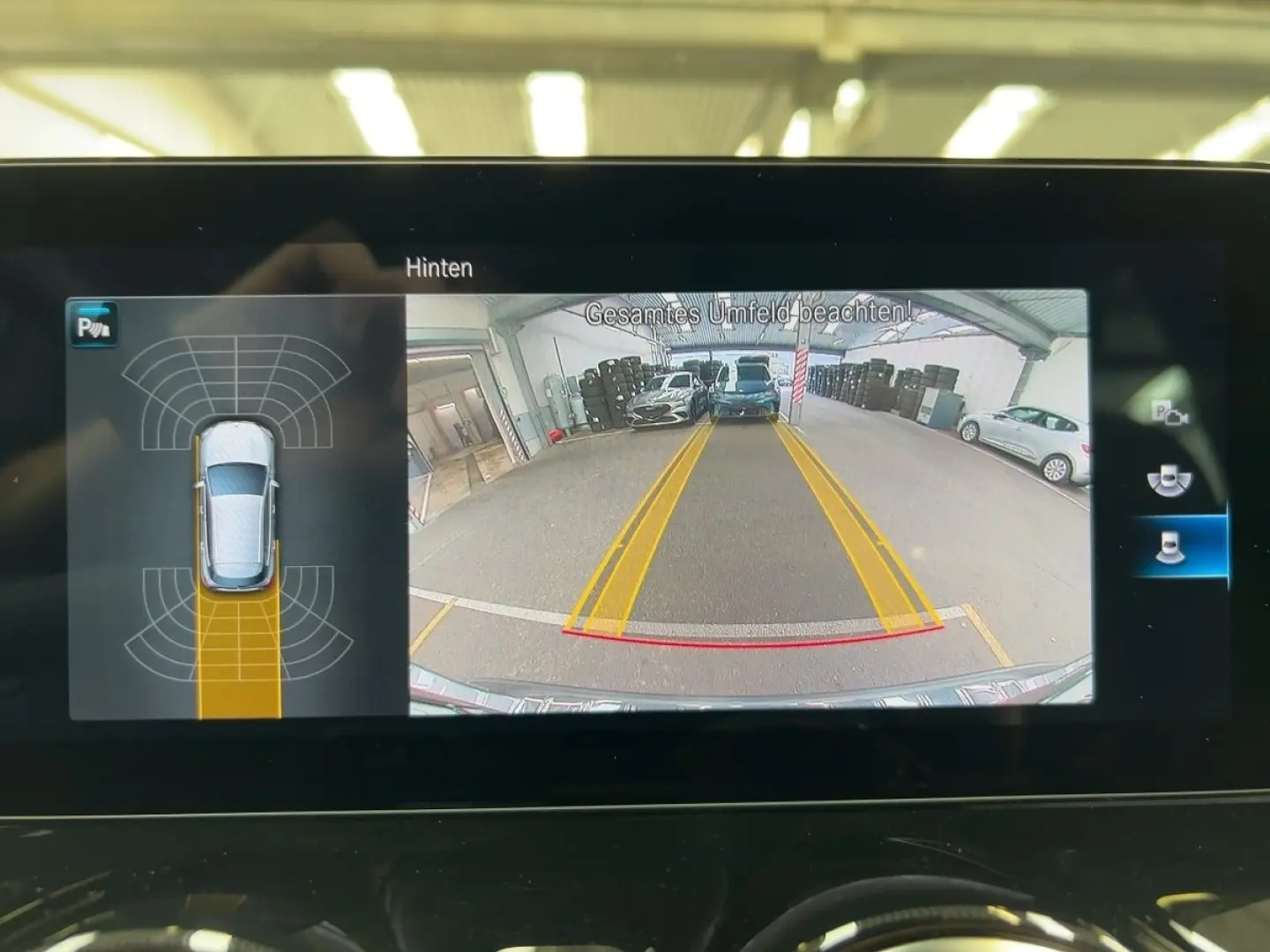 GLA 180 d STYLE AUTOMATIK LED NAVI KAMERA