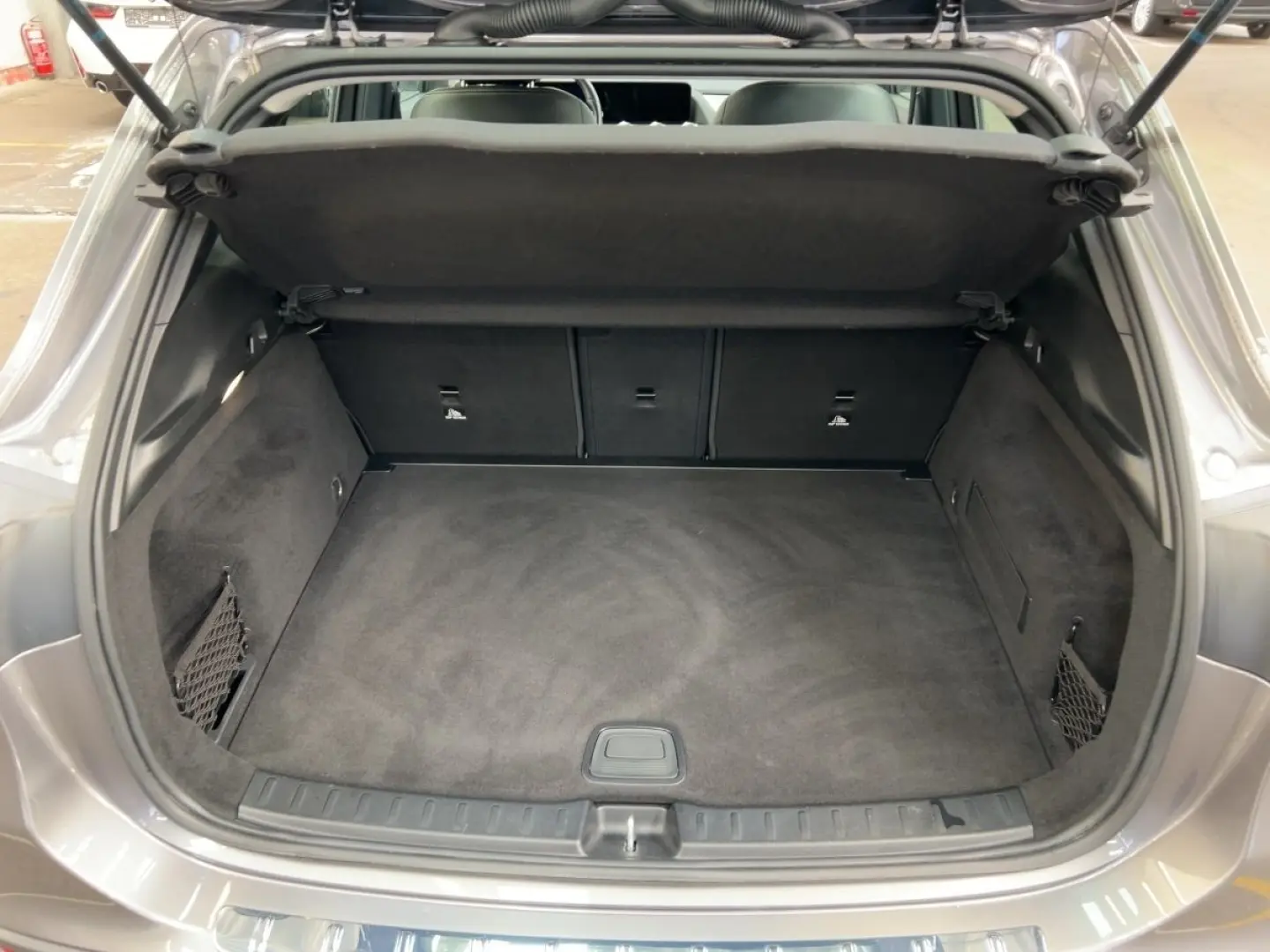 GLA 180 d STYLE AUTOMATIK LED NAVI KAMERA