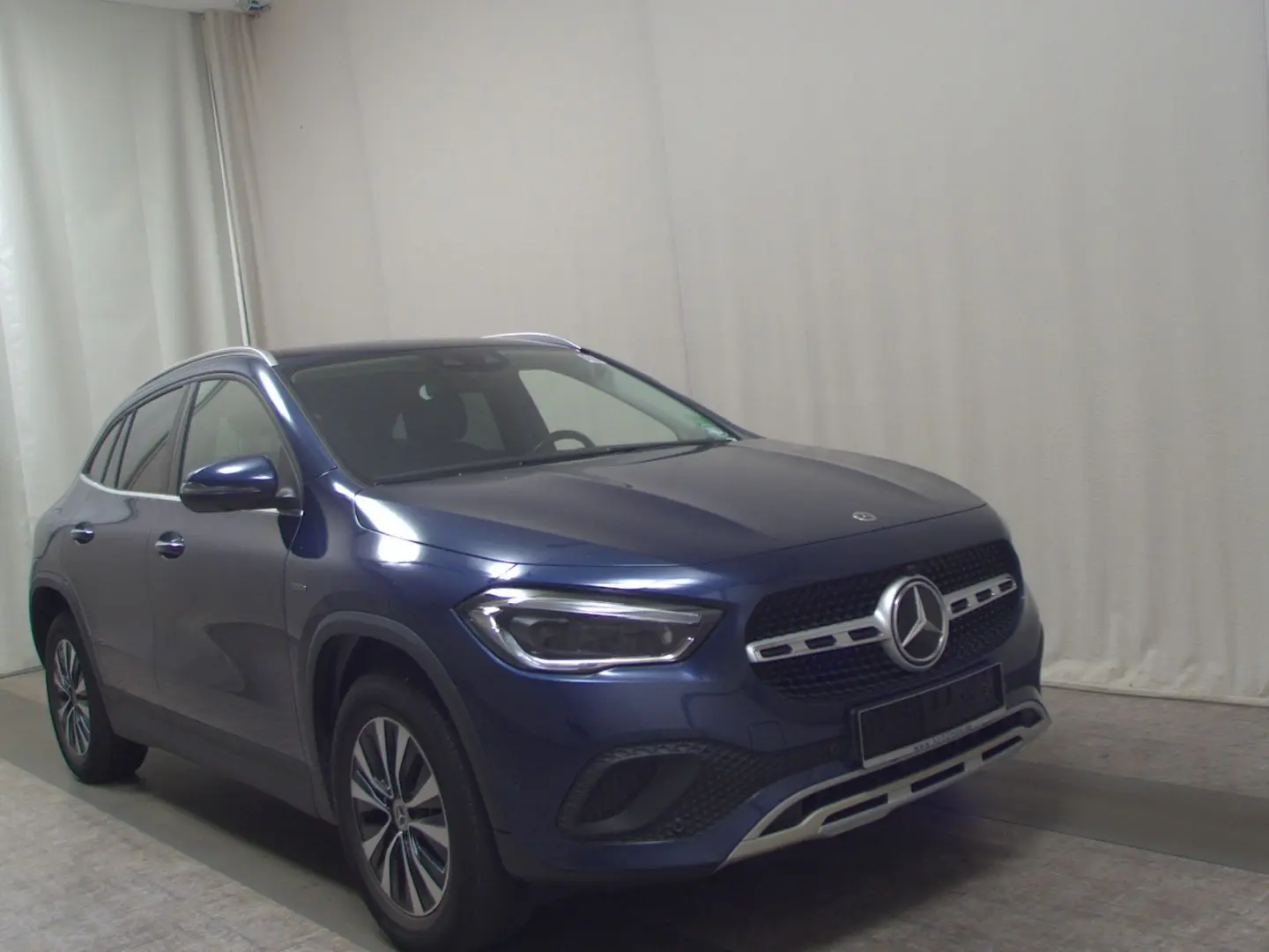 GLA 250 e Style T-Leder Navi Multibeam 360  RfK